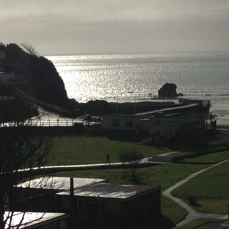 Bay View, Millendreth Looe Cornwall Villa Esterno foto